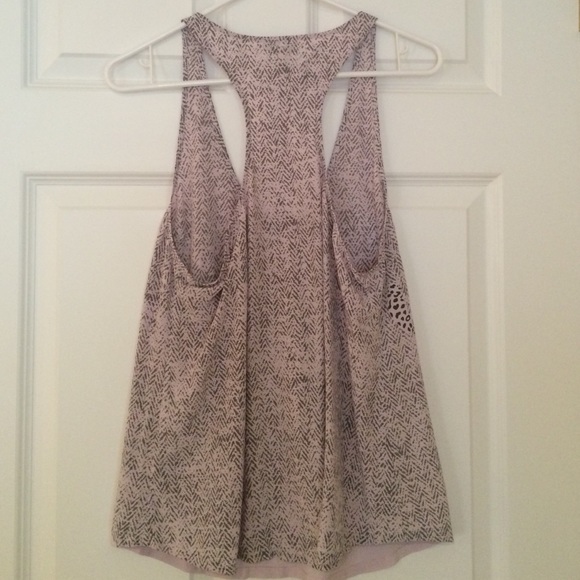 Joie Silk Leopard Print Top - Picture 4 of 4